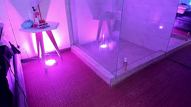 KattEngel 即時 XXX 聊天