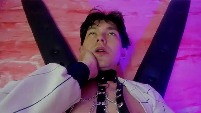 Czat XXX na żywo – Eliot_X