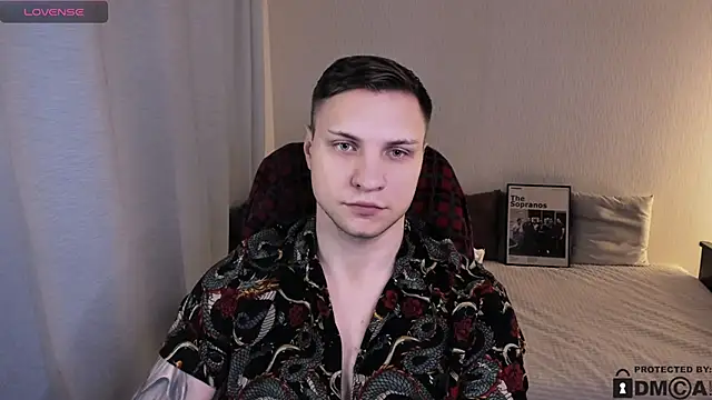 handsome_guy01: απευθείας συνομιλία ΧΧΧ