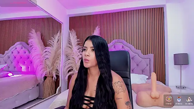 SelenaStonne's Live XXX Chat