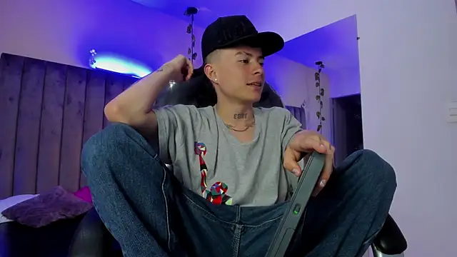 Nascary_Fox: απευθείας συνομιλία ΧΧΧ