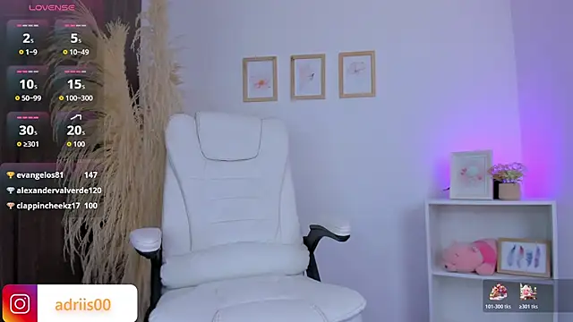 Pokazy przed kamerką – shannel_moss__