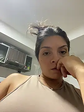 دردشة Danielaeliana الجنسية المباشرة