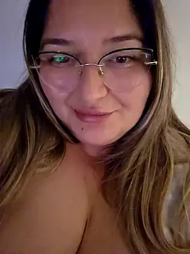 Chat XXX ao vivo de BellaMonella88