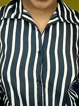 Sania70 live XXX chat