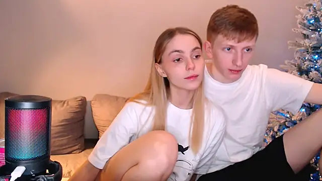 juliaanddima's Live XXX Chat