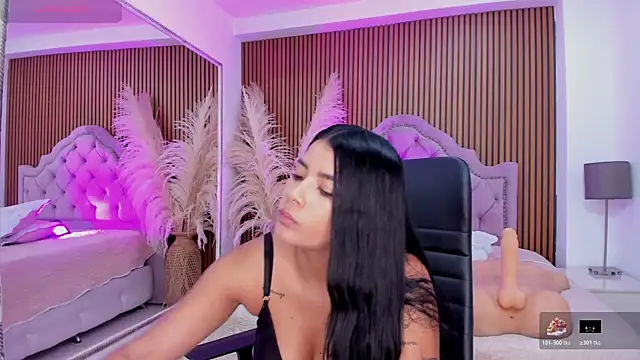 SelenaStonne's Live XXX Chat