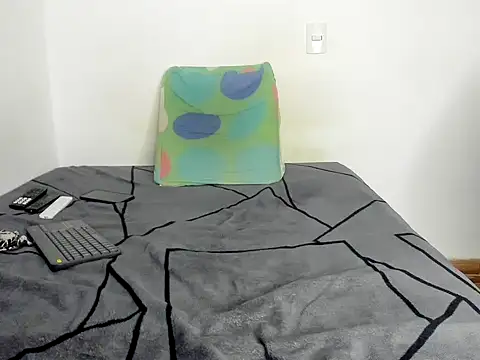 Master_Ruthless777 Show in webcam