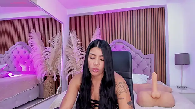 SelenaStonne's Live XXX Chat