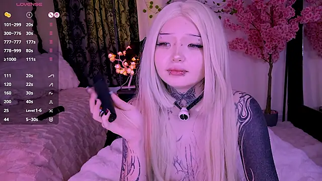 แชท XXX สดของ Lein_Bone