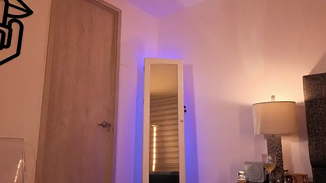 Chat +18 de mandi4pole_ ao vivo