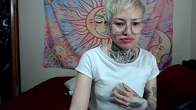 ArrangedFoot's Live XXX Chat