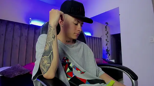 Chat +18 de Nascary_Fox ao vivo