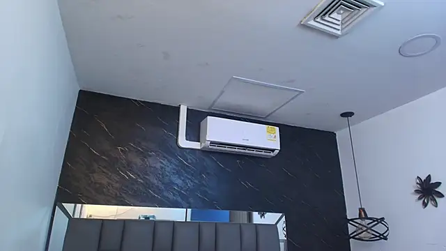 kissme_luna: απευθείας συνομιλία ΧΧΧ