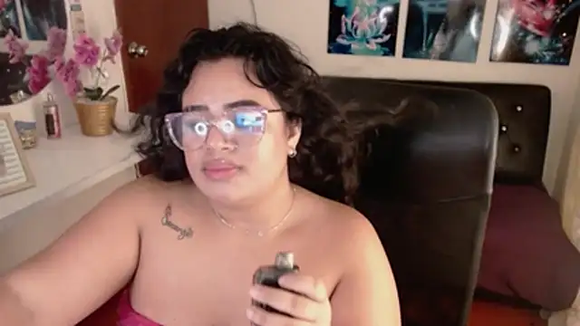 oliviia_cute's Live XXX Chat