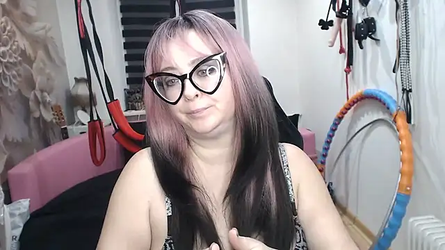 Chat XXX en directo de MISSwithDOLLS