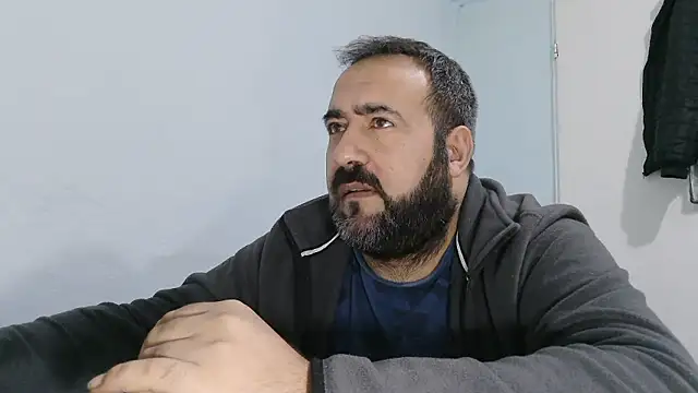 big_snakee – webcam-show