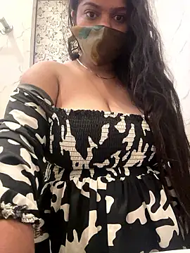 Chat XXX en directo de ThickkDesiDoLL