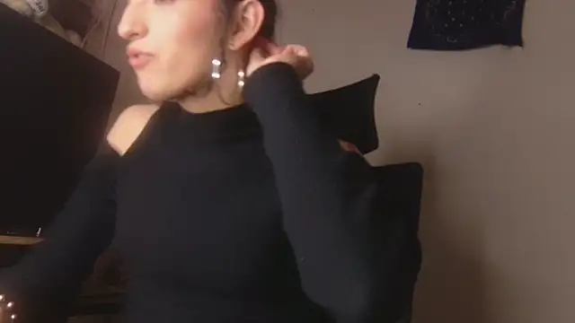 Scarlett_crastrawberry Chat XXX in diretta