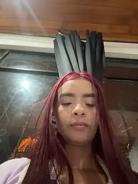 Laura_fernandezII's Live XXX Chat