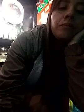 karlagiraldo198 élő XXX-chatje