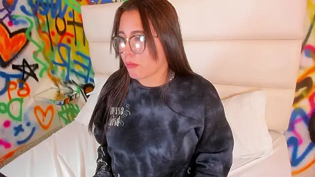 Liana_Bernocchi: онлайн-секс-чат