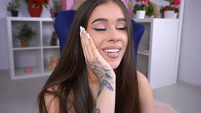 Ava_Solis: онлайн-секс-чат