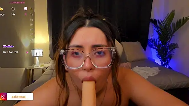 Živý XXX chat dakottaa_