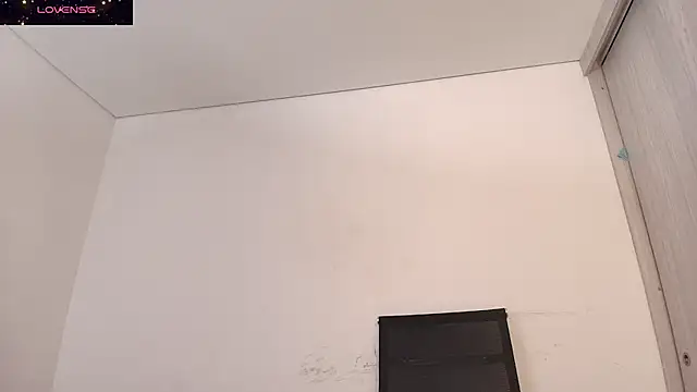 julia_sweet_1's Live XXX Chat