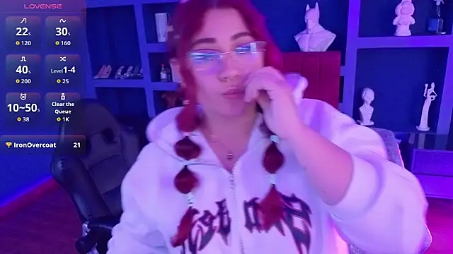 littlee_red Chat XXX in diretta