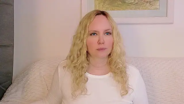 Sarah4you Chat XXX live