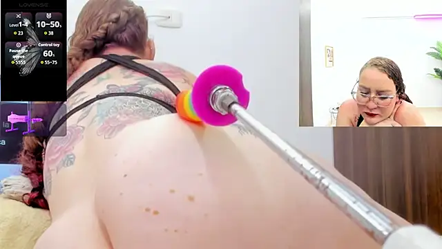 Paulina_Davis_ élő XXX-chatje