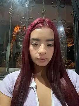 Laura_fernandezII live XXX chat