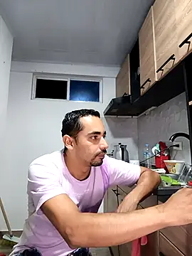 stivenlujan69 即時 XXX 聊天