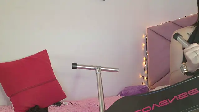 eva_sin18's Live XXX Chat