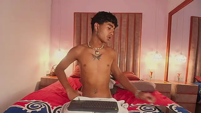 Mike_thomsonn's Live XXX Chat