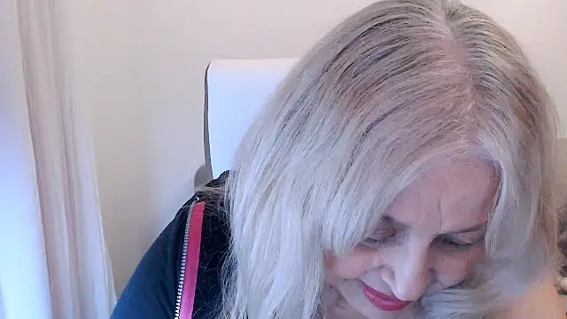 SusiLifeXXX's Live XXX Chat