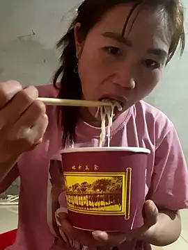 meganmeo's Live XXX Chat