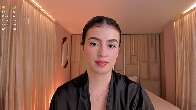 PaulinaSantos_ Adlı Modelin Canlı XXX Sohbeti