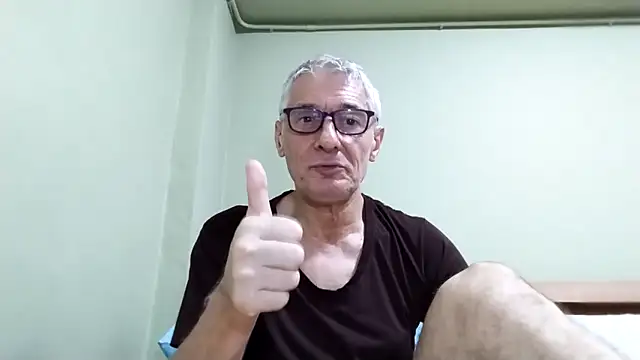 BIGUNCUTHARDCOCK's Live XXX Chat