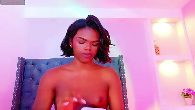 CamiEstrada's Live XXX Chat