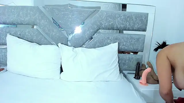 Slut_Milf_'s Live XXX Chat