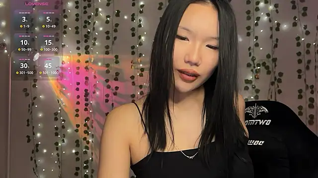 Asian_Vi's Live XXX Chat