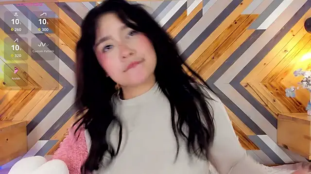 ZairaVanCleef Adlı Modelin Canlı XXX Sohbeti