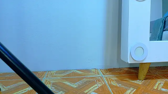 RiriiBrunette__ Adlı Modelin Canlı XXX Sohbeti