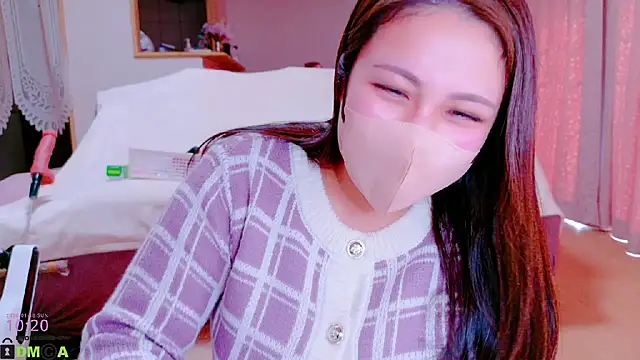 x_RiaRia_x Adlı Modelin Canlı XXX Sohbeti