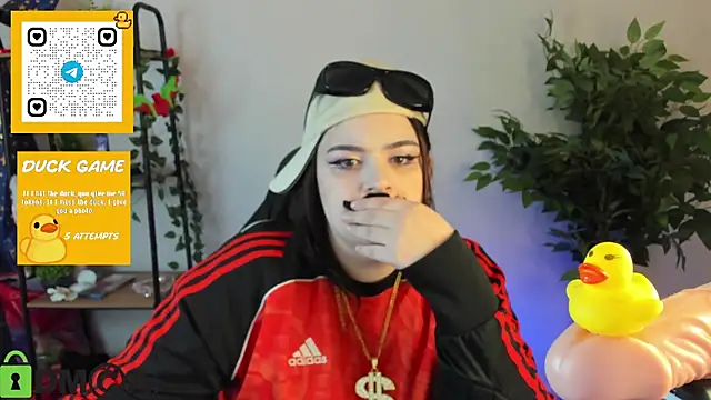 Mia_R0ss Adlı Modelin Canlı XXX Sohbeti