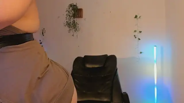 Cleopatra_COL's Live XXX Chat