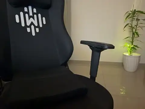 WavyBud39 Live XXX-Chat