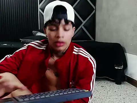 Dogan_Renzo0's Live XXX Chat